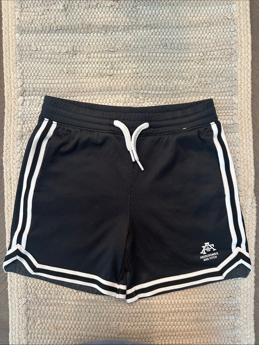 Abercrombie Kids Black Shorts with White Trim size 7/8